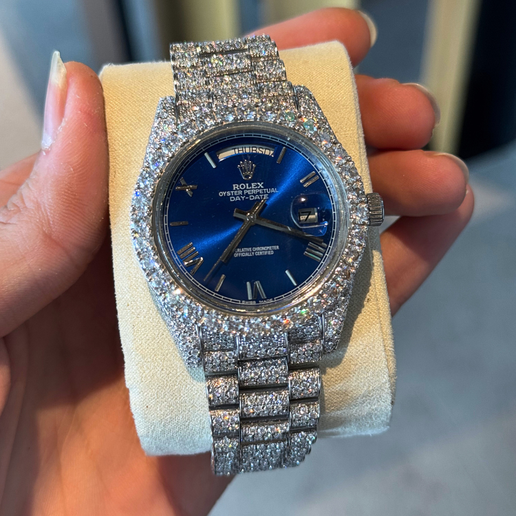 Blue-Face DayDate