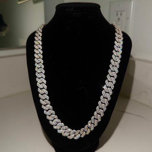 12mm Prong Set Cuban Chain - White Gold (3-Row Big Diamonds in Middle)