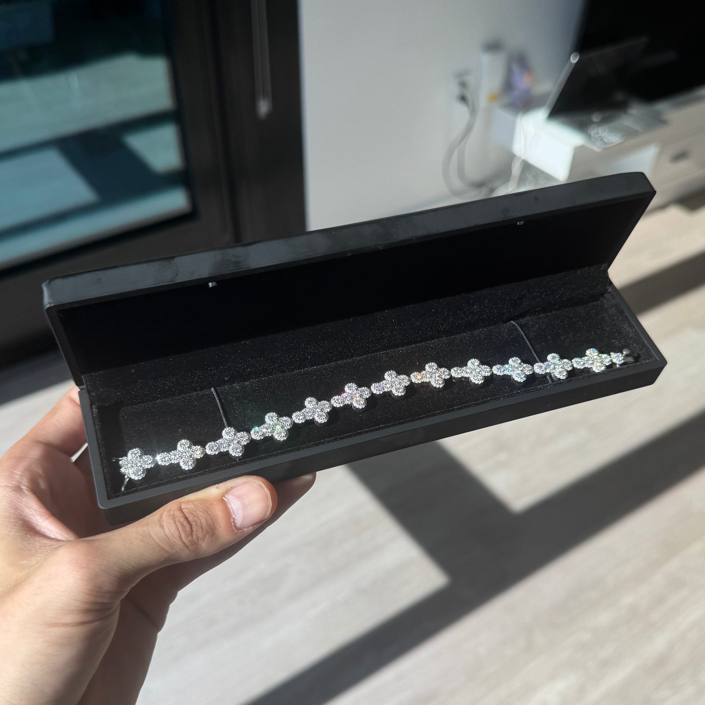 Cross Link Bracelet - White Gold - 8 Inches