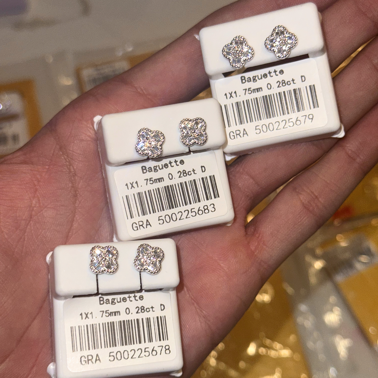 Clover Baguette Earrings - White Gold